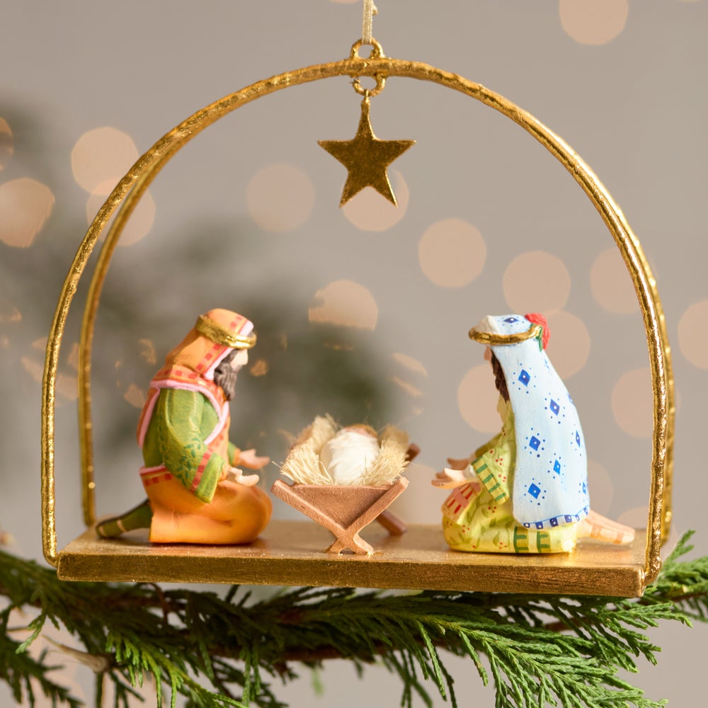 MACKENZIE-CHILDS Mackenzie-chilllds Patience Brewster Nativity Holy Family Ornament - Image 2