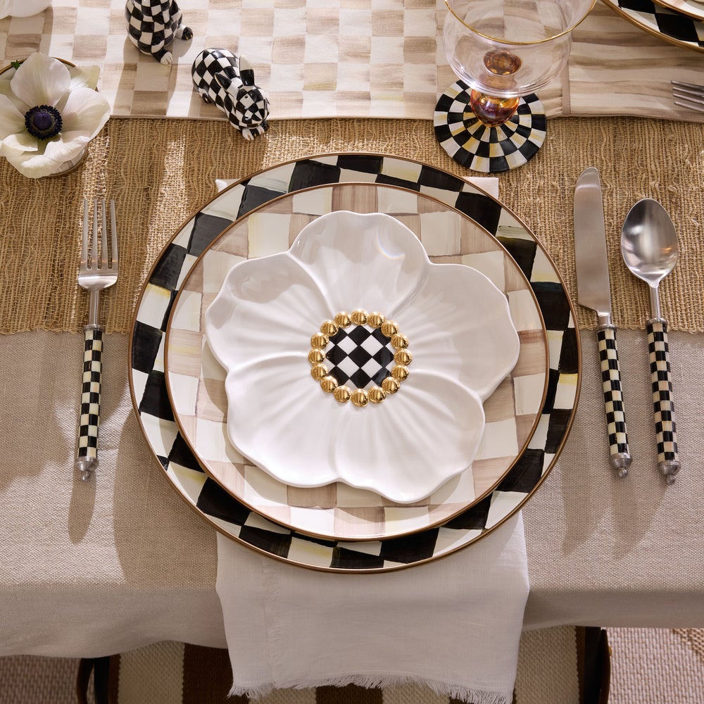 Mackenzie-chilllds White Rabbit Ceramic Dessert Plates, Set of 4 - Image 2