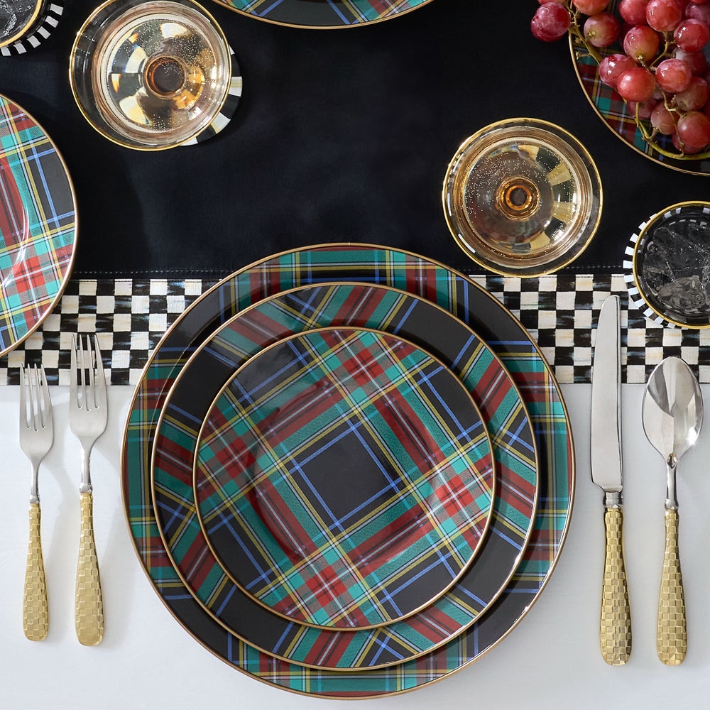 Mackenzie-chilllds Tartan Black Charger, Set of 4 - Image 2