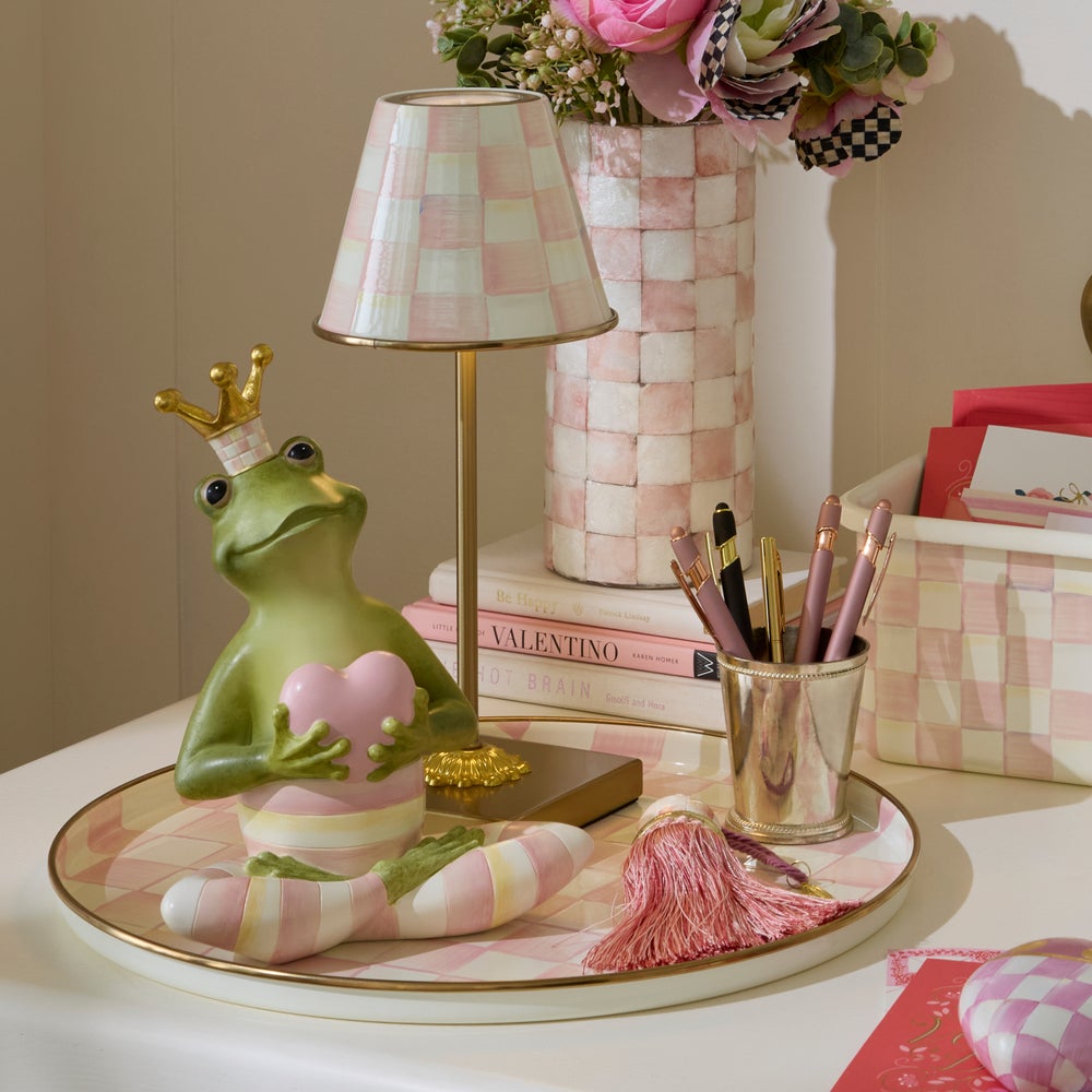 MACKENZIE-CHILDS Mackenzie-chilllds Rosy Fergal the Frog with Heart Decor - Image 4